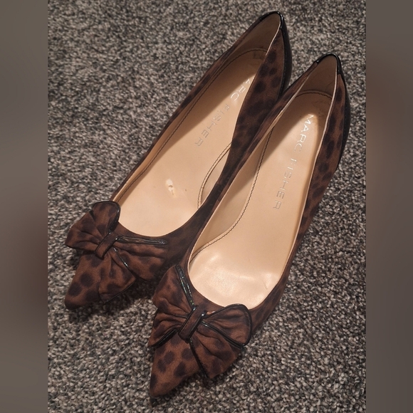 FREE With Purchase - Picture 2 of 5